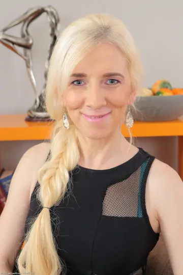 Slim Blonde MILF Toys Her Pussy in Stockings and Lingerie