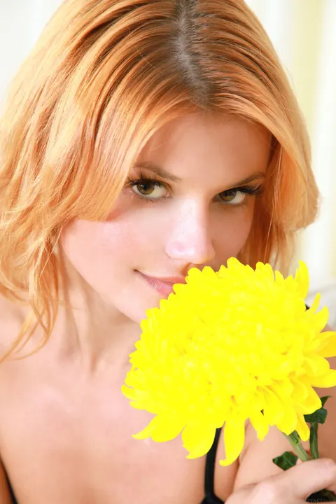 Violla A: Blonde Undresses and Poses Nude on Her Side – photo 1 of 21