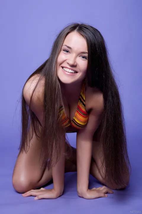 Anastasia Petrova: Tall Brunette Spreads Her Shaved Pussy While Posing Naked – photo 21 of 21
