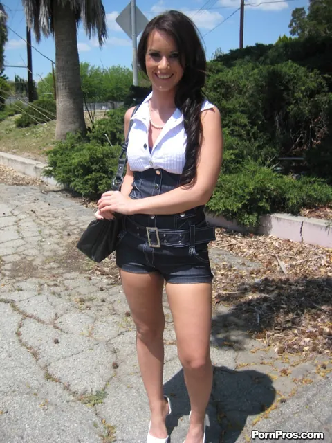 Tweety Valentine: Tattooed Blonde in Shorts Takes BBC Facials Outdoors – photo 1 of 16