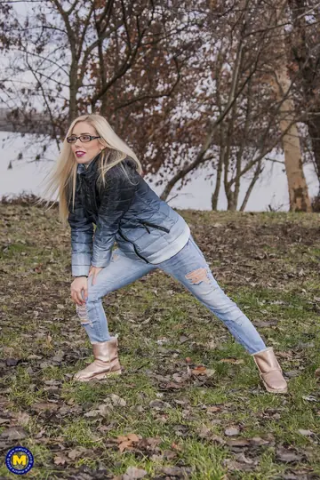 European Blonde MILF in Jeans Undresses for a Blowjob and Dildo Play