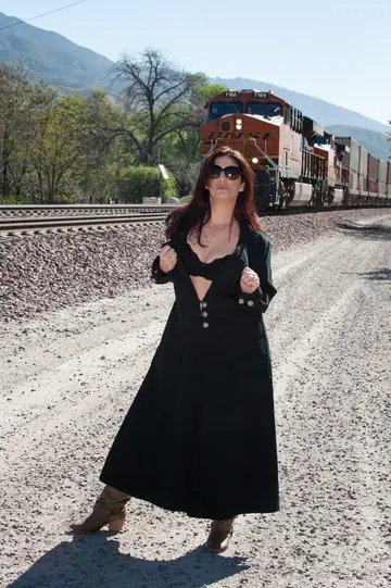Alicia Silver – Thick Blonde MILF in Glasses Shows Her Hairy Pussy on Railway Tracks