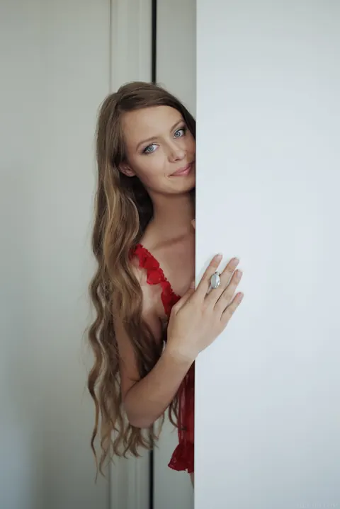 Milana K: Tall Slim Blonde in Lingerie Pulls Panties Aside to Spread – photo 1 of 21