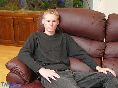 Hairy Guy Strips and Jerks Off on the Sofa – photo 2 of 21