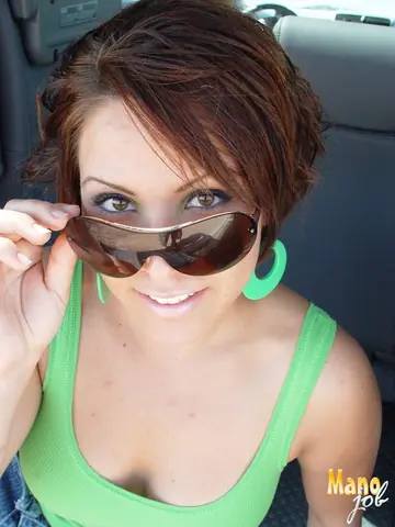 Samantha Sabadra – Short-Haired Latina in Glasses Gives Outdoor Handjob and Takes a Facial