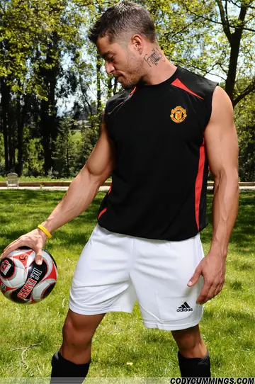 Soccer Player Undresses After Practice and Jerks Off to Cumshot