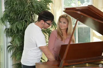 Patricia Price – Busty Blonde MILF in Glasses and Heels Sucks Cock After Piano Lesson