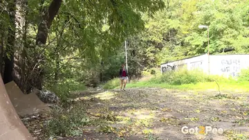 Amanda Hill – European PAWG Hikes Skirt and Squats Outdoors