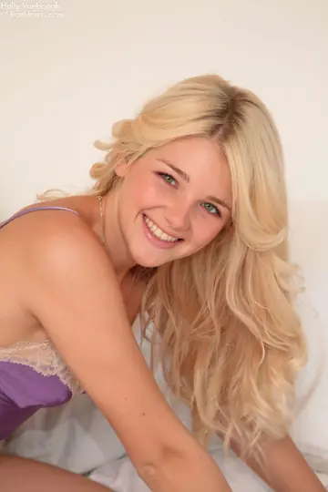 Holly Van Hough – Blonde with Small Natural Tits Fingers and Toys Her Pussy