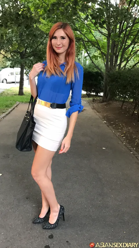 Kate Gold: Slim Czech Redhead Gets Fucked Outdoors in a Skirt – photo 1 of 21