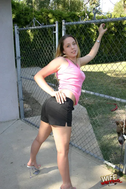 Roxy Sweet: Mature Blonde Gets Fucked Outdoors – photo 2 of 21