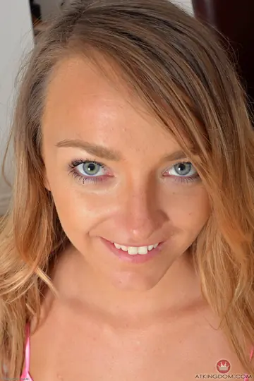 Carmen Callaway – Petite Blonde Lesbians Finger and Lick Each Other