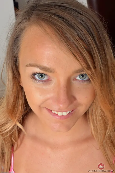 Carmen Callaway: Petite Blonde Lesbians Finger and Lick Each Other – photo 1 of 21