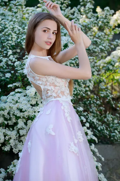 Elle Tan: Tall Russian Brunette Strips Out of Her Skirt and Spreads Outdoors – photo 2 of 20