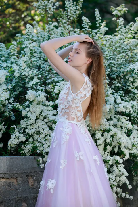 Elle Tan: Tall Russian Brunette Strips Out of Her Skirt and Spreads Outdoors – photo 3 of 20