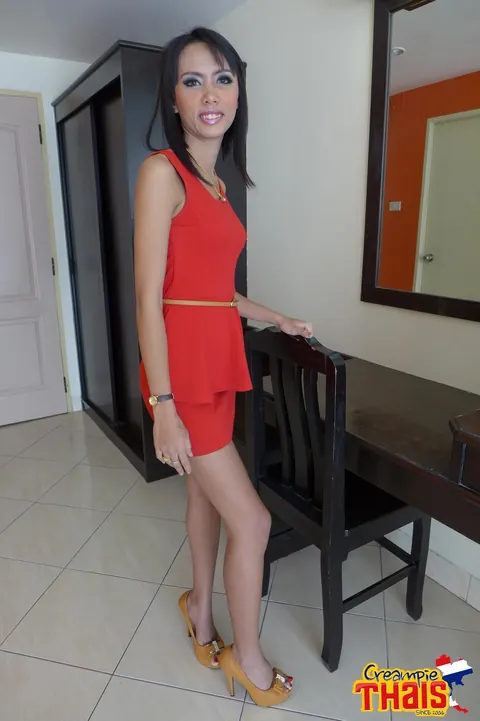 Slim Thai Babe in a Skirt and Heels Fingers Her Pussy – photo 1 of 21