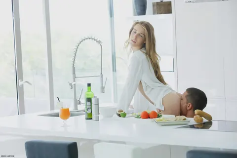 Alexis Crystal: Blonde Gets Her Pussy Licked and Takes Anal Doggy Style in the Kitchen – photo 4 of 16