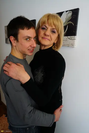 Mature Woman Kisses Her Lover and Sucks Him