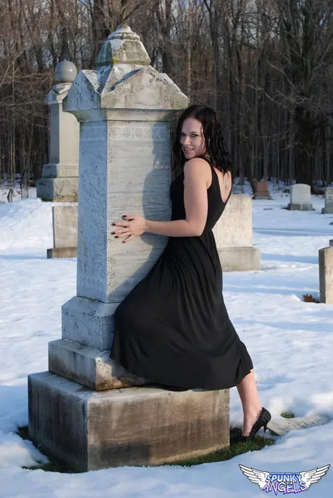 Emily Love: Brunette Flashes Her Natural Tits in a Winter Graveyard – photo 3 of 12