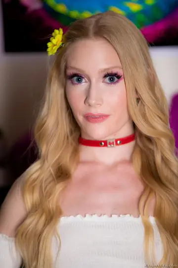 Emma Starletto – Slim Blonde PAWG in Heels Gets Fucked Doggy Style and Deepthroats for a Facial
