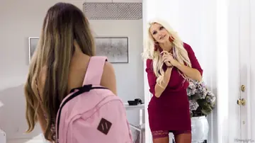 Brittany Andrews – Blonde MILF in Stockings Joins Lesbian Threesome