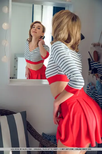 Lea Rose – Slim Blonde Lifts Her Skirt and Shows Her Shaved Pussy