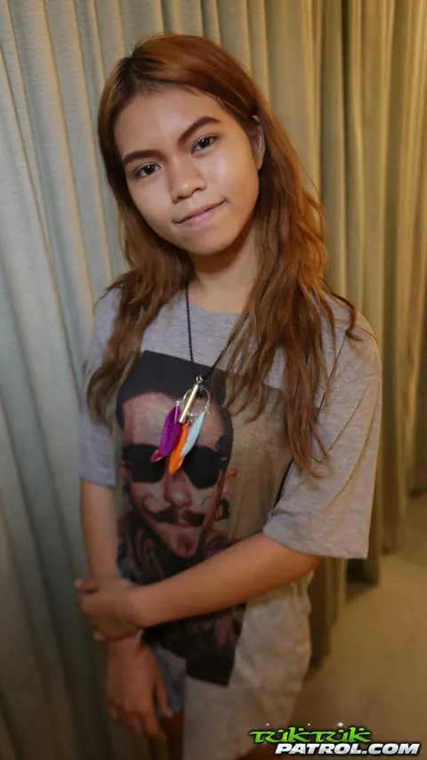 Petite Thai Babe Performs Striptease and Spreads Her Pussy – photo 1 of 21