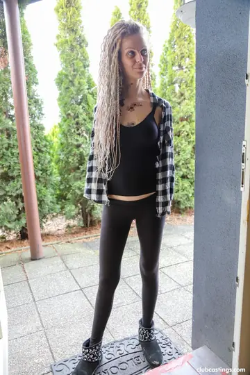 Lilie Blue – Blonde Strips Out of Her Yoga Pants for a Casting