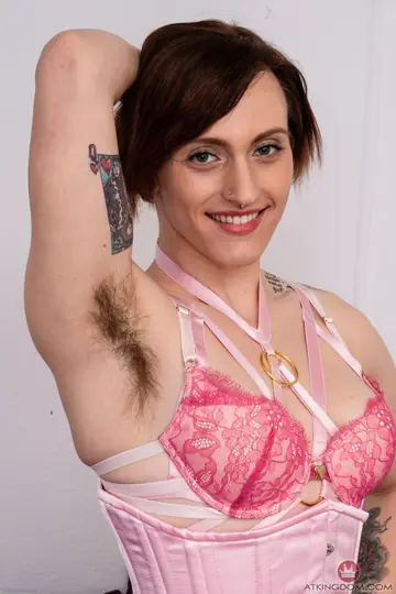 Lauren Laurent – Redhead in Stockings Spreads Her Hairy Pussy Wide