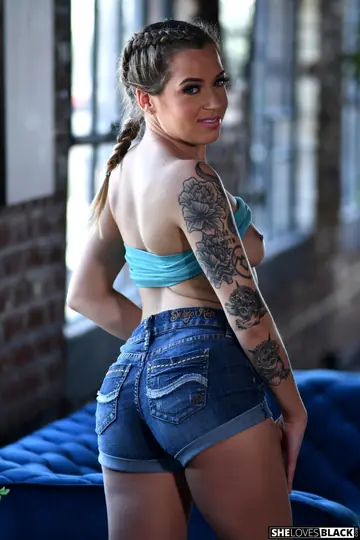 Rory Knox – Inked Babe in Shorts Takes a BBC Anal Doggy Style
