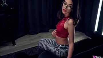 Harmony Wonder – Petite Brunette Gets Fucked and Creampied in the Bedroom