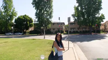 Mia Hurley – Slim Latina Gives a Blowjob and Takes It Doggy Style Outdoors