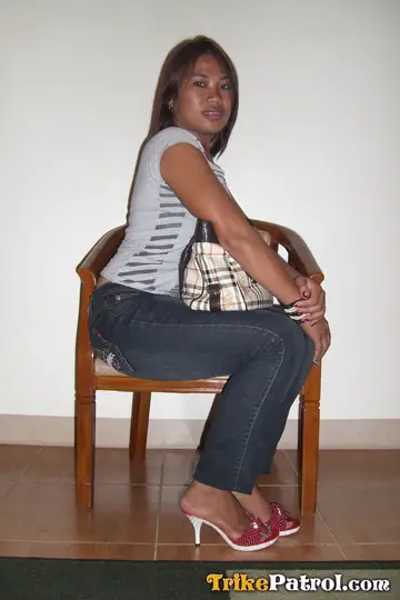 Filipina Brunette Undresses from Jeans for Doggy Style Fuck