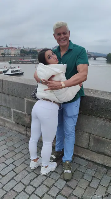 Sara Diamante – Tanned Curvy MILF Flashes Outdoors Then Gets Fucked Doggy