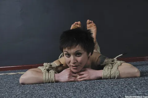 Mei Mara: Thick Asian Brunette Hangs Bound in Rope Suspension – photo 5 of 16