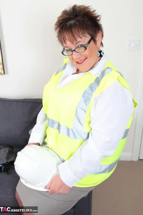 Mature BBW in Uniform Masturbates with a Dildo – photo 1 of 20