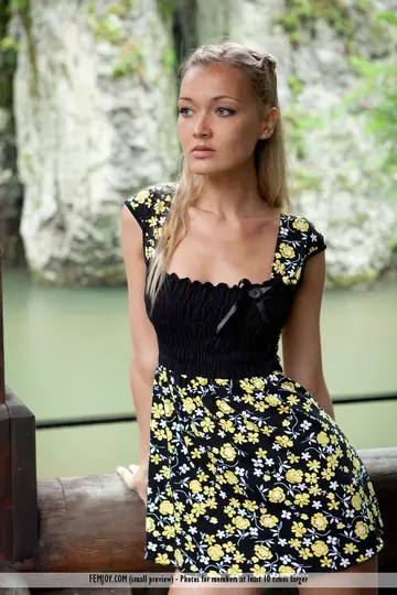 Nelly A – Blonde PAWG Drops Her Dress and Spreads Outdoors