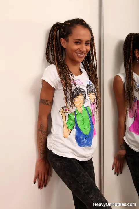 Skinny Ebony Babe with Dreadlocks Strips Naked and Poses – photo 1 of 16