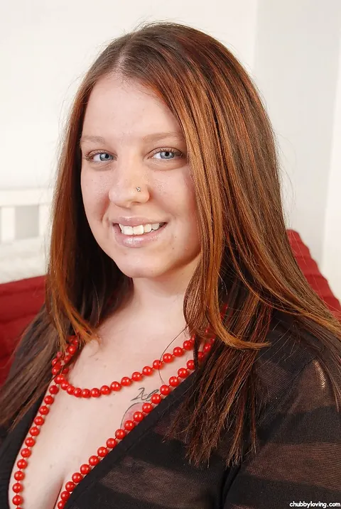 Curvy Redhead MILF Pulls Panties Aside and Fingers Deep – photo 1 of 16