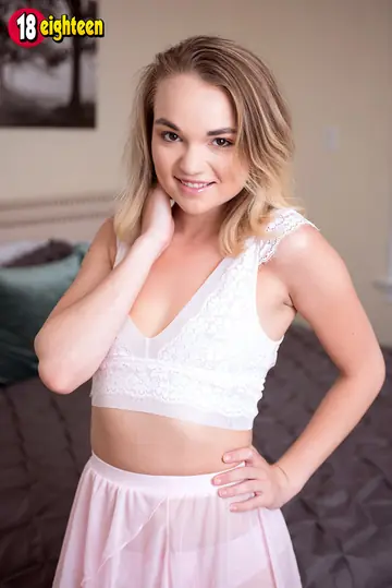 Madison Reese – Skinny Blonde in Stockings Gives Interracial Footjob