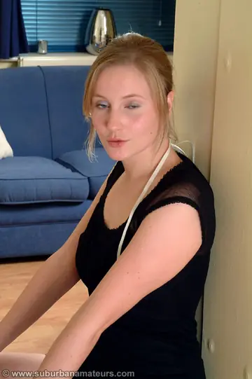 All Ruth – British PAWG in a Dress Toys Her Hairy Bush