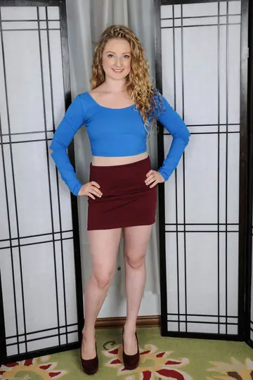 Molly Odell – Curly Blonde Lifts Her Skirt and Spreads Her Hairy Pussy