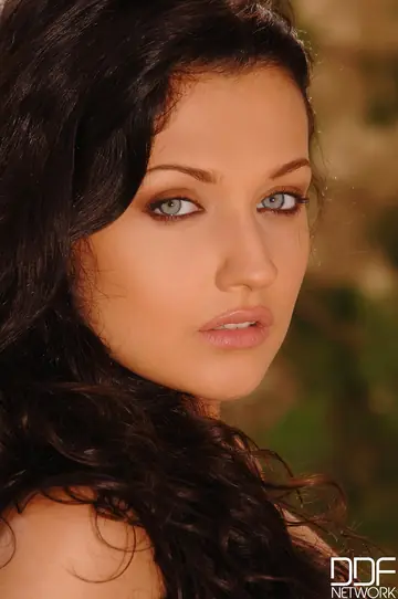 Aletta Ocean – Busty Hungarian Brunette Spreads Her Shaved Pussy on the Beach