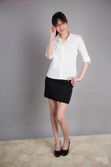 Skinny Japanese Brunette in a Skirt and Glasses Takes Cum in Her Mouth