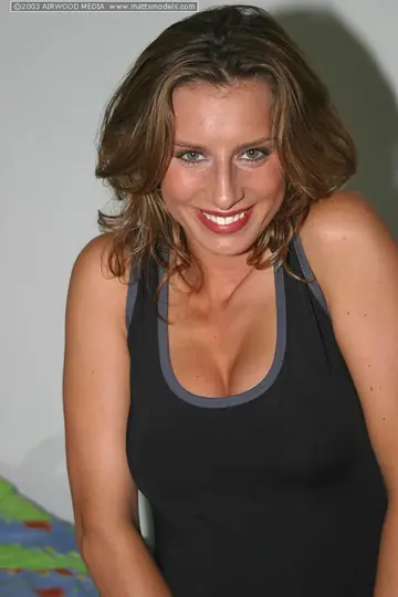 Paulina Presley – Thick MILF in Lingerie Strips and Fingers Herself on the Bed