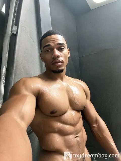 Man Poses Nude Outdoors and in the Bathroom – photo 1 of 14