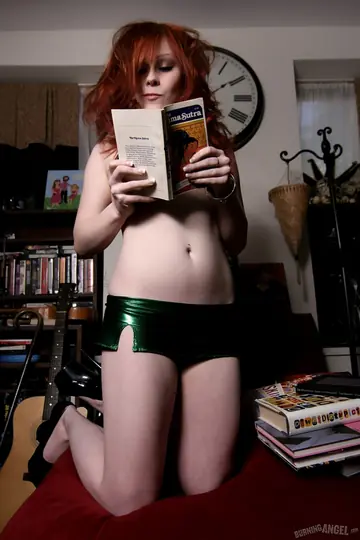 Redhead in Lingerie Masturbates on the Bed