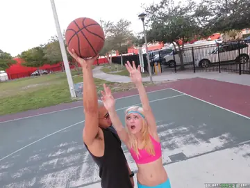 Chloe Foster – Skinny Blonde Fucks Outdoors in Cowgirl and Missionary