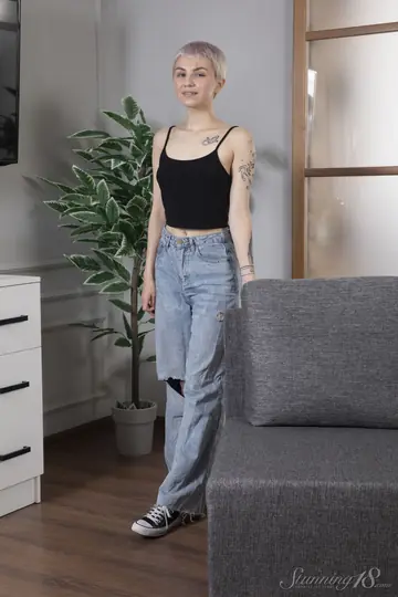 Bramble Bee – Short-Haired Blonde Spreads on the Sofa in Panties