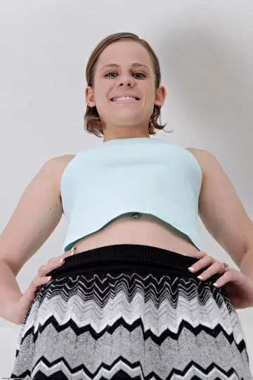 Shelly starr – Petite Short-Haired Brunette in a Skirt Shows Panties and Spreads Her Asshole